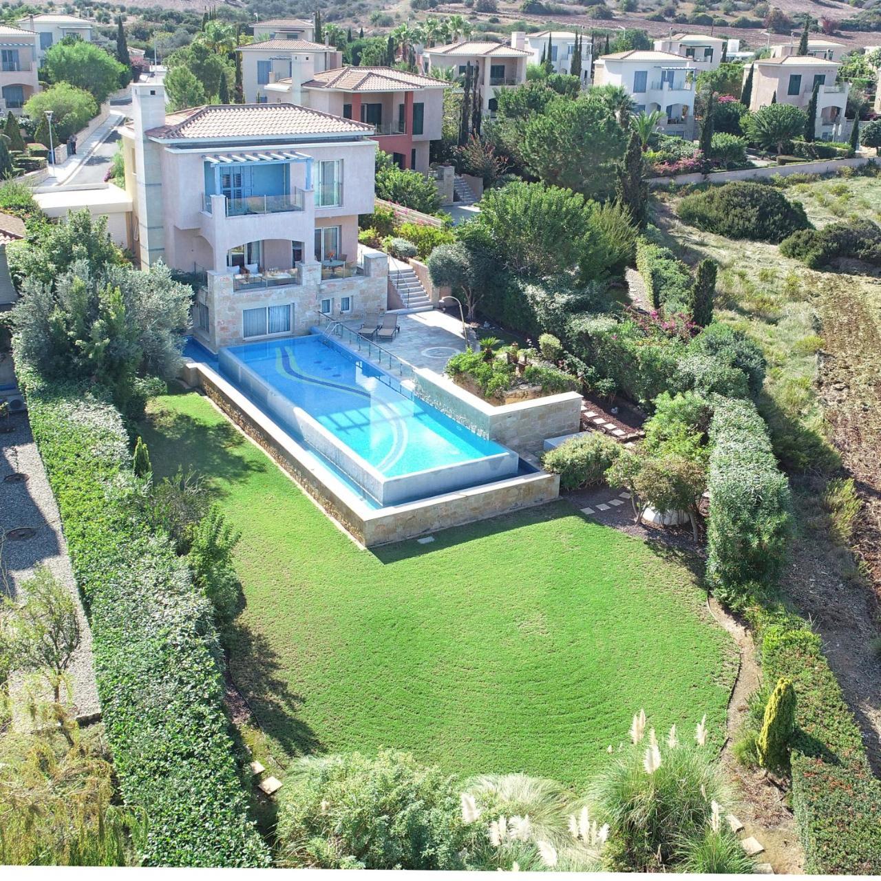 Beach Villa Olivia Neo Chorio Exterior photo