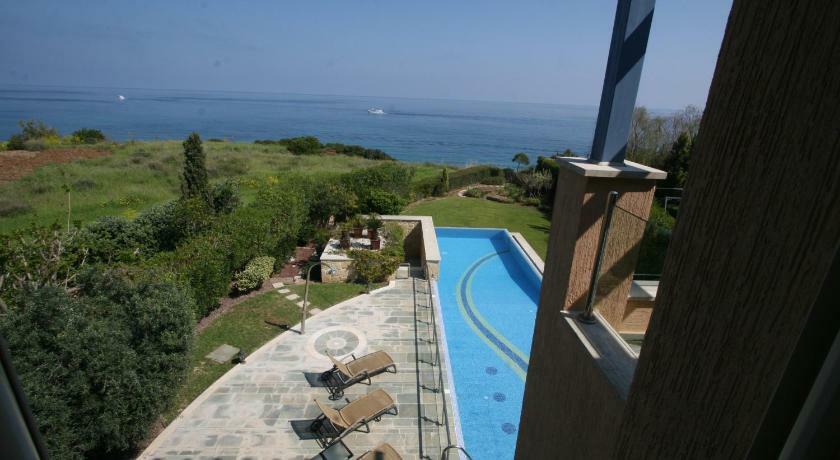 Beach Villa Olivia Neo Chorio Exterior photo